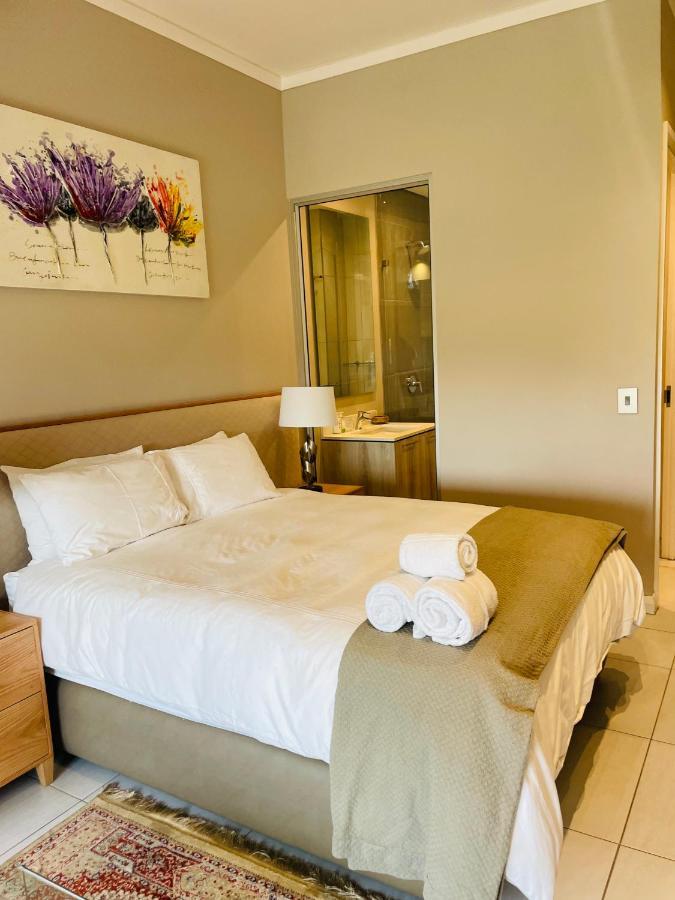 Menlyn Maine Trilogy Hotel Pretoria Exterior photo
